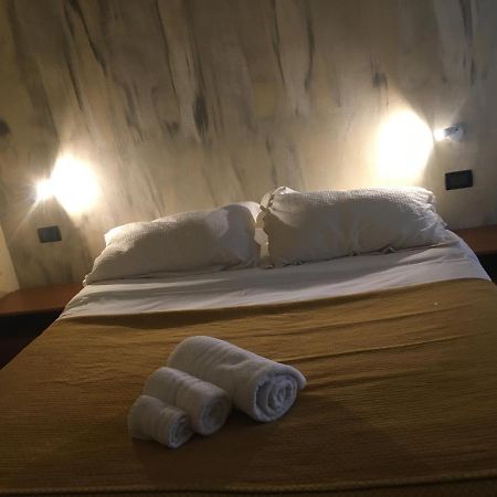B & B La Guesthouse Poirino Εξωτερικό φωτογραφία