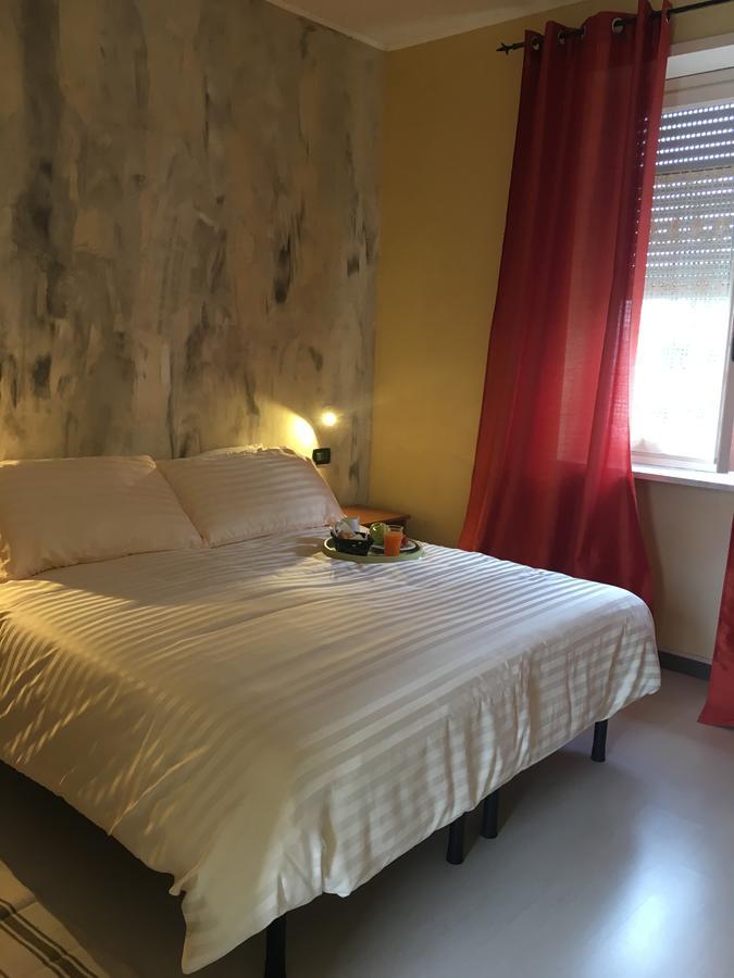 B & B La Guesthouse Poirino Εξωτερικό φωτογραφία