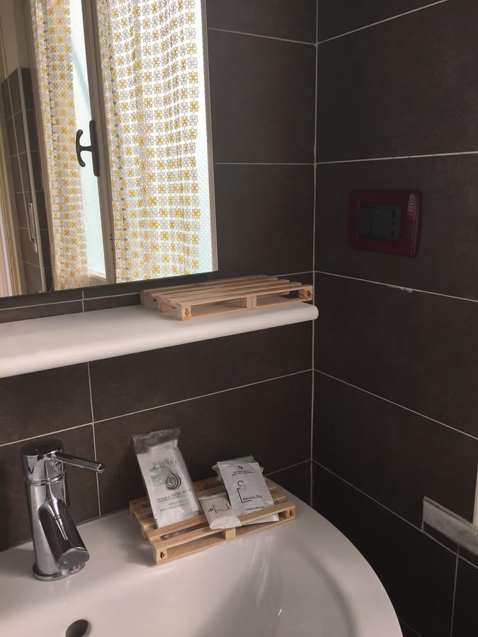 B & B La Guesthouse Poirino Εξωτερικό φωτογραφία