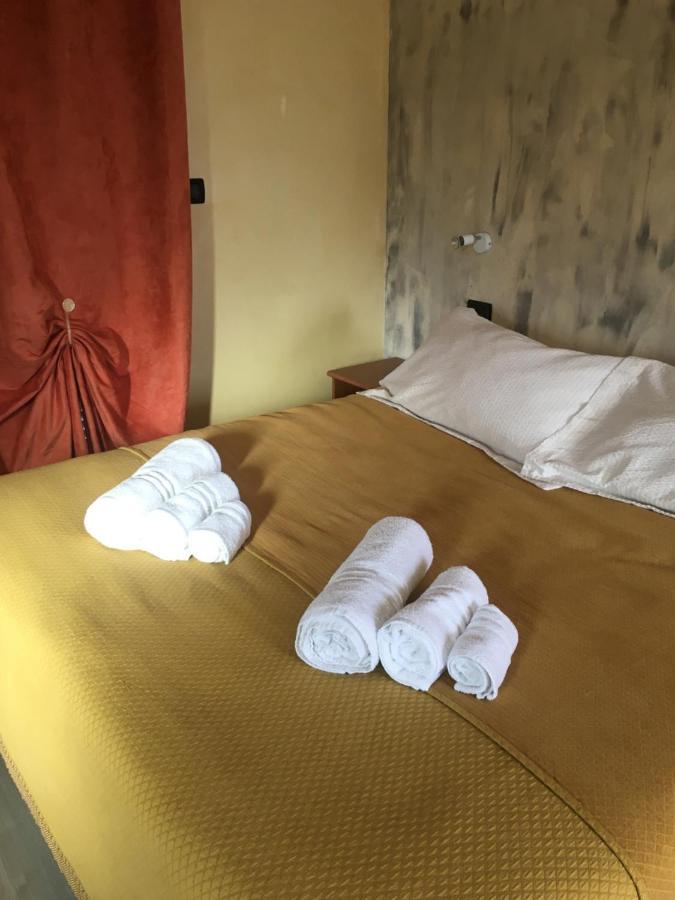 B & B La Guesthouse Poirino Εξωτερικό φωτογραφία